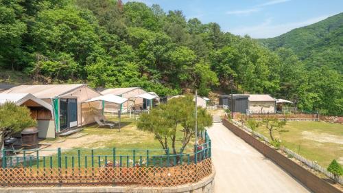 Oeseo House | Gapyeong camp with pet & aegyeonglamping