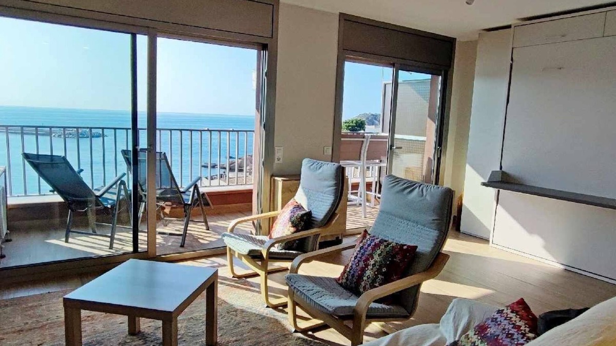 Sant Feliu de Guixols Apartment | Garbí Love with sea views