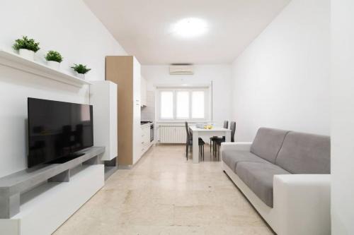 Garbatella Apartment | Garbatella Appartamento Moderno Relax e Comfort