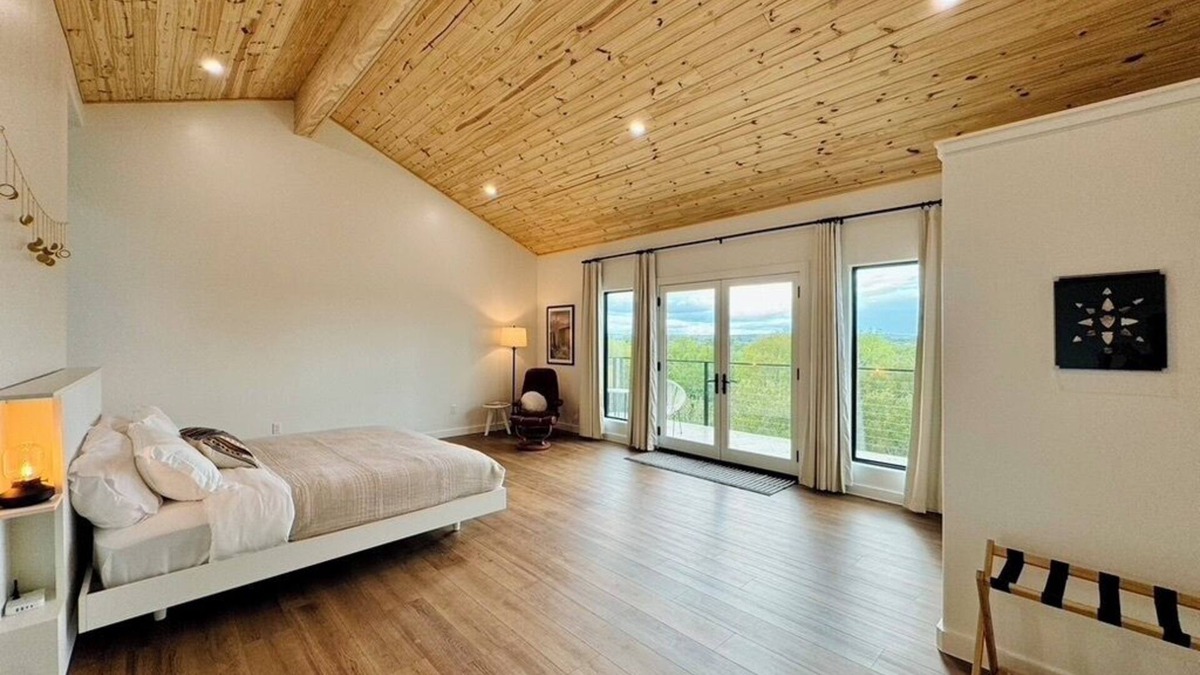 Elgin House | Garbo's Goodnight, a luxurious experience combined with the cozy comfort of home