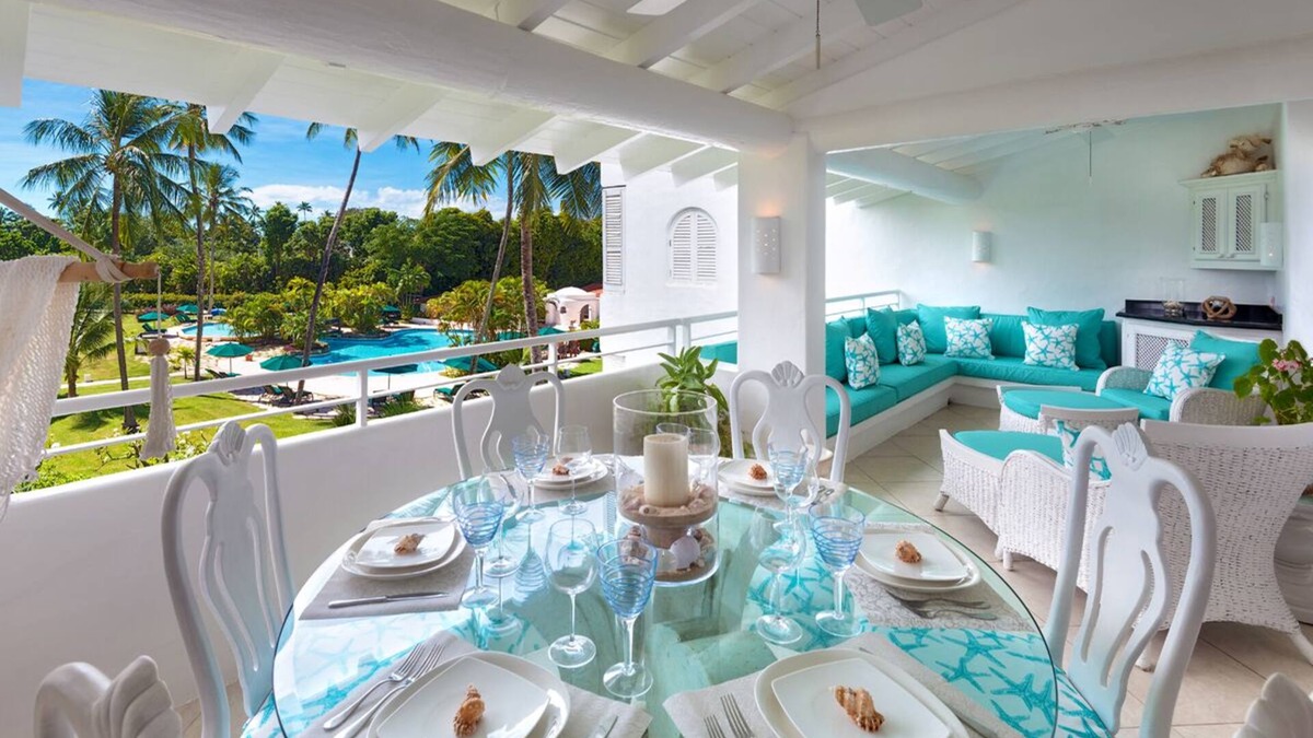 Porters Apartment | Garden and Pool Views - Glitter Bay 310