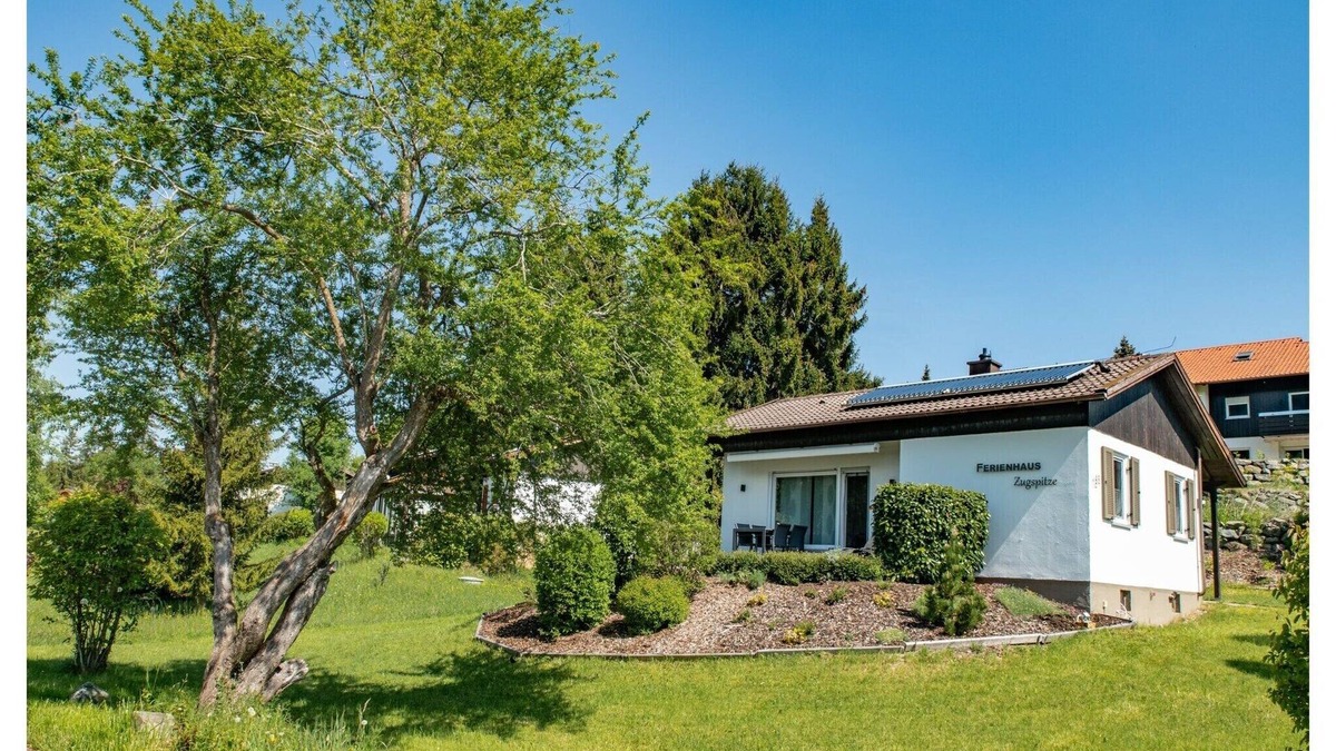 Schwarzenbach House | Garden Apartment in Füssen