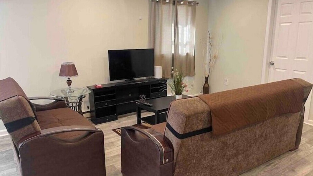 Newark Apartment | Garden Apartment near Prudential Centern
