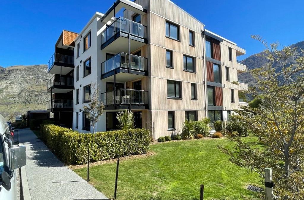 Arthur's Point Apartment | Garden Apartment