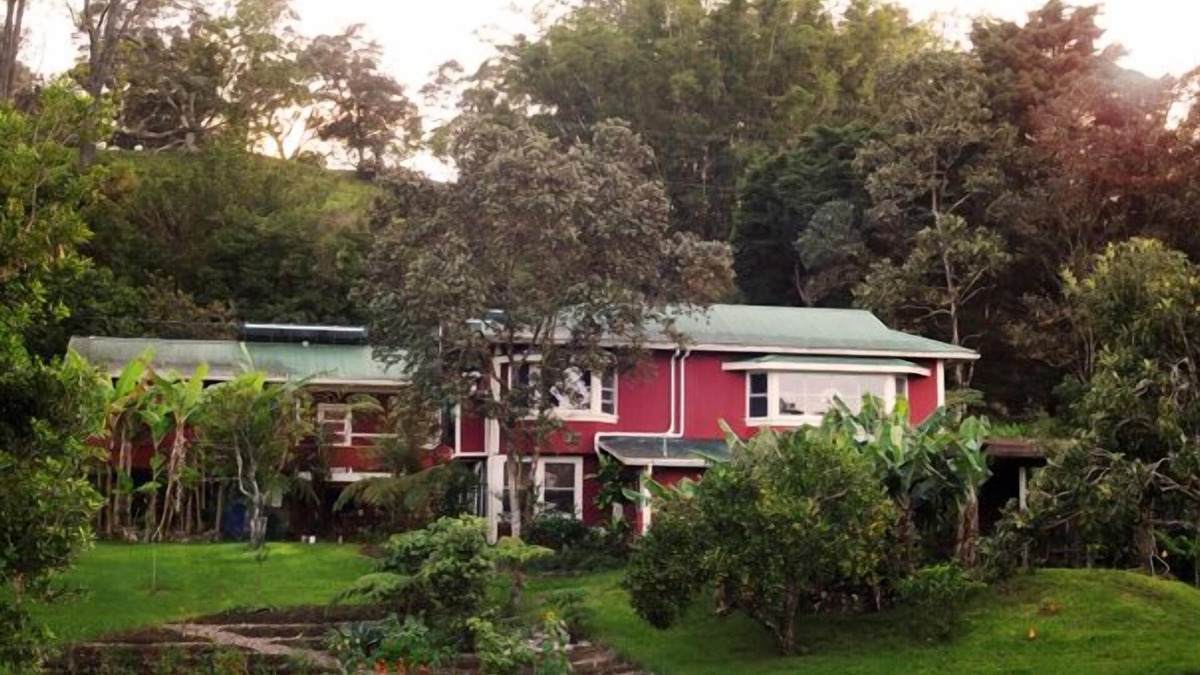 Paauilo House | Garden Apartment w/Hot Tub on Historic Homestead