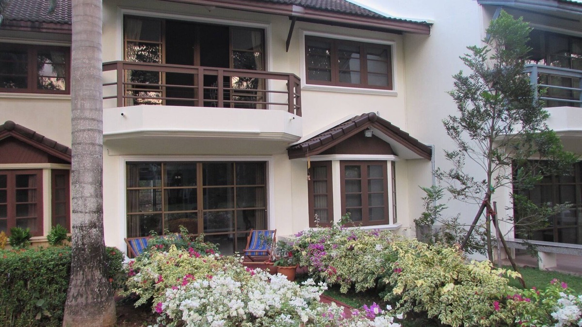 Kram House | Garden Beach Villa D15 by the garden to the beach