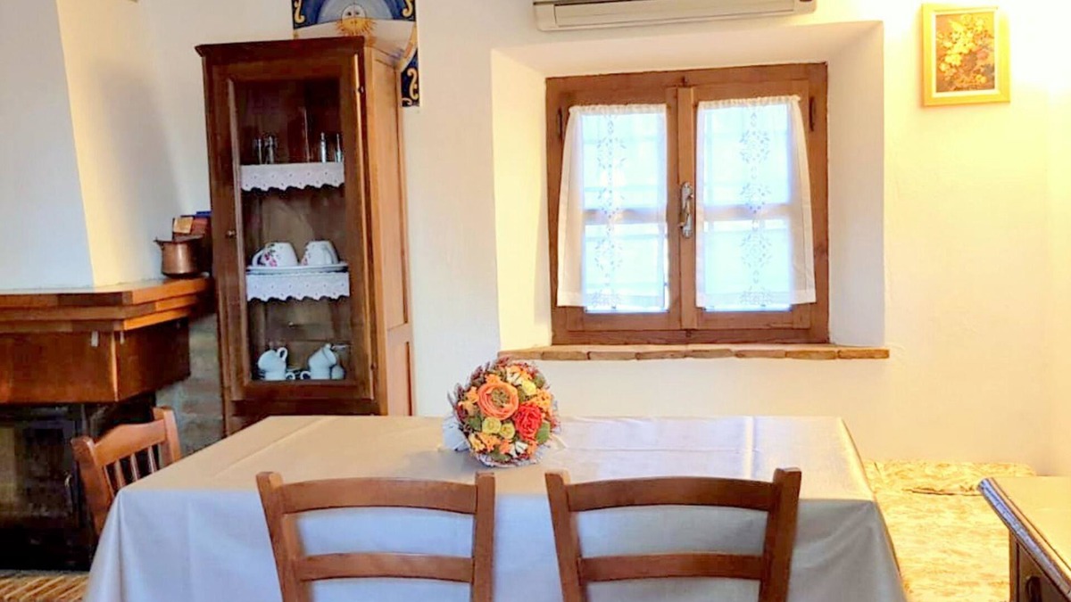 Chiusdino House | Garden Cottage in Chiusdino