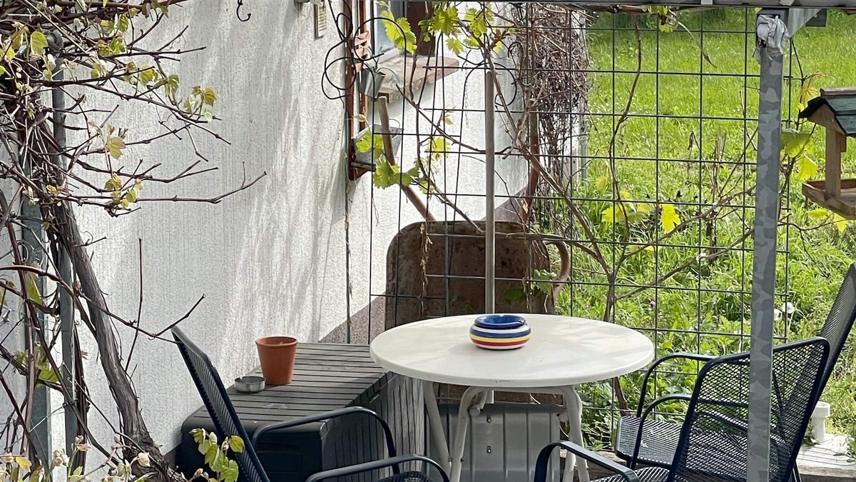 Fuerth Apartment | Garden dreams 3.5 room apartment