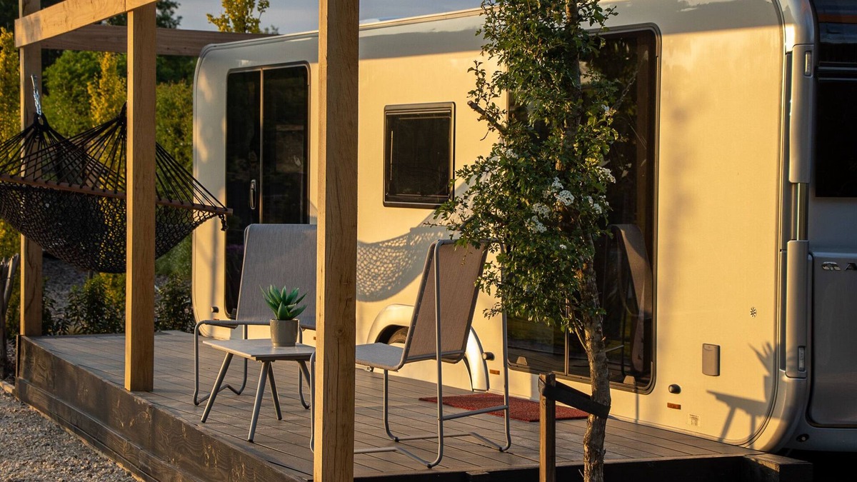Saint-Hilaire-Fontaine Cabin | Garden-house: relax in Briffaut: Nievre - Bougogne