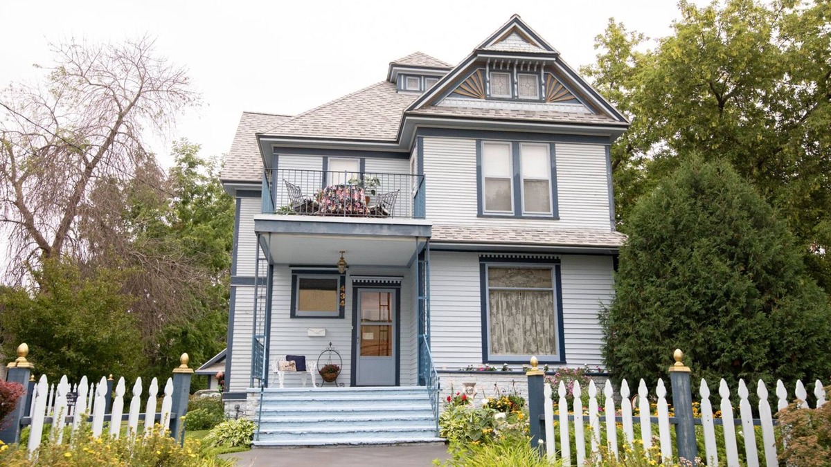 Sturgeon Bay Bed & Breakfast | Garden Gate BnB