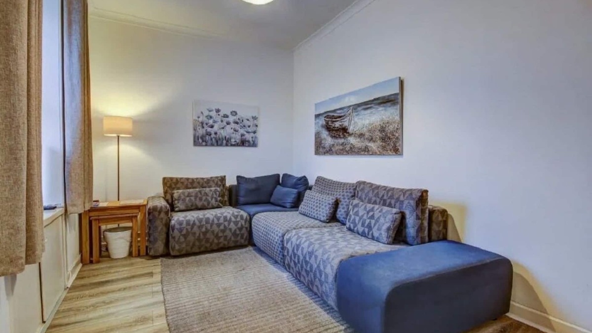 Prestwick Apartment | Garden Gate Upper flat, Prestwick Centre