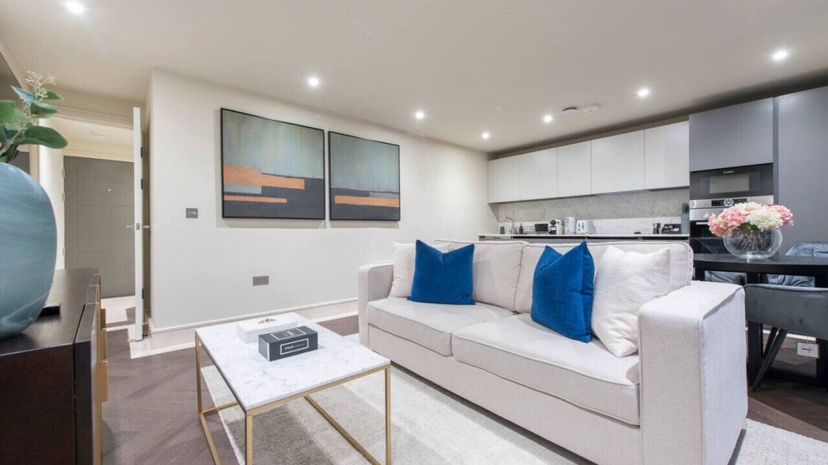 Chigwell Apartment | Garden Haven: Luxe 1BR 1BA Chigwell Retreat