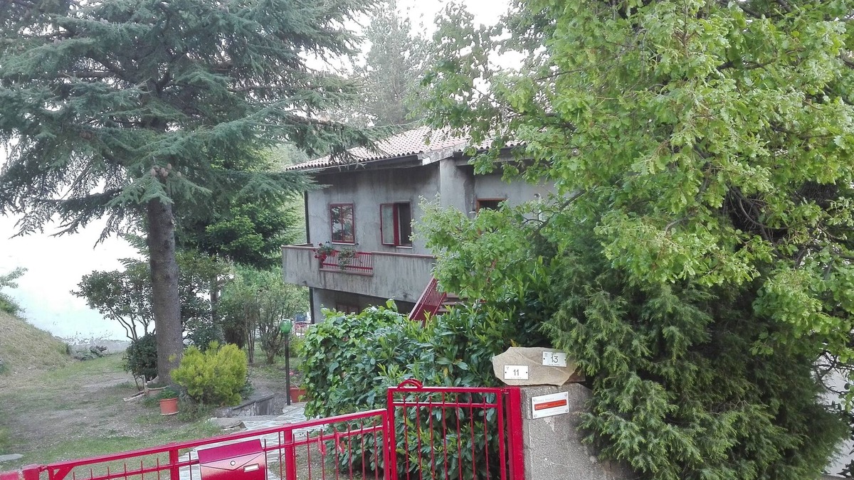 Guardiabruna House | Garden Holiday House