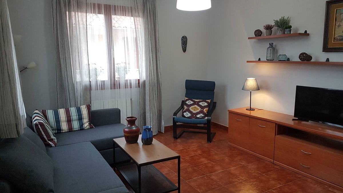 Piedrahita House | GARDEN HOUSE BEACH ARGOÑOS
