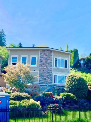 Chilliwack House | Garden House Near Heritage Park, Coliseum , HWY 1, Fishing, Cultus Lake
