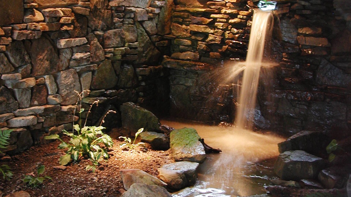 Monterey Bed & Breakfast | Garden Inn Bed & Breakfast at Bee Rock