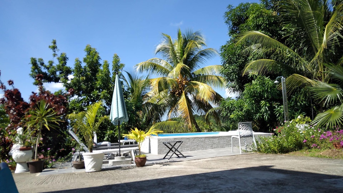 Riviere-Salee Apartment | Garden level villa-salt river