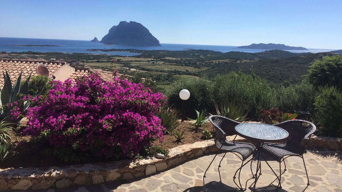 Porto San Paolo House | Garden level with large outdoor areas/fantastic 180-degree sea view