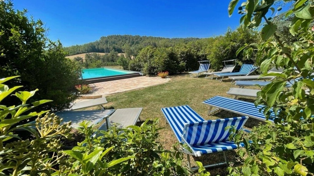 San Brizio Villa | GARDEN OF EDEN/EXCLUSIVE POOL-GROUNDS-POOL HOUSE/SLEEPS 11/SPOLETO-10 KMS