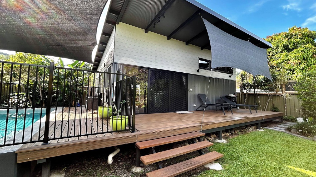 Freshwater Cottage | Garden Retreat with Pool - fully detached Studio
