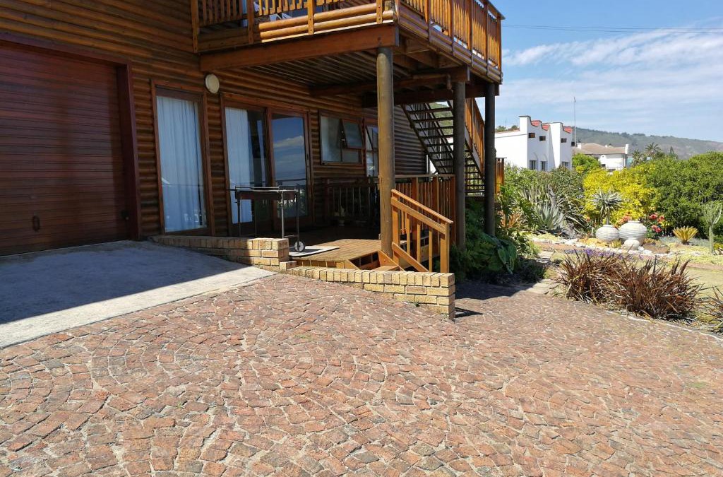 Glentana Apartment | Garden Route Beach Breaks