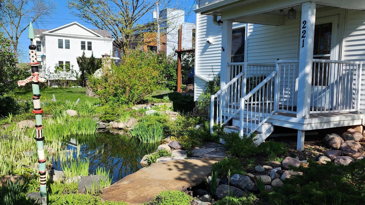 Hudson House | Garden setting within walking distance of River, Local Shops, and Restaurants!