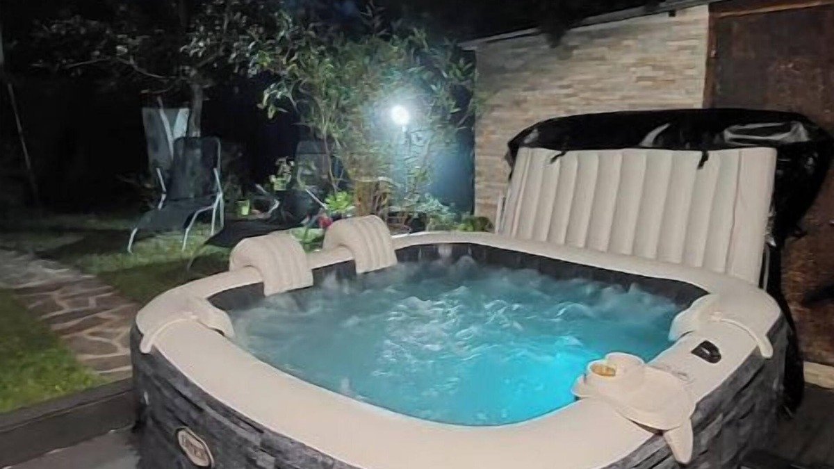 Le Mesnil-Saint-Denis Ski Chalet | Garden studio sqy Versailles gk15 greenappart