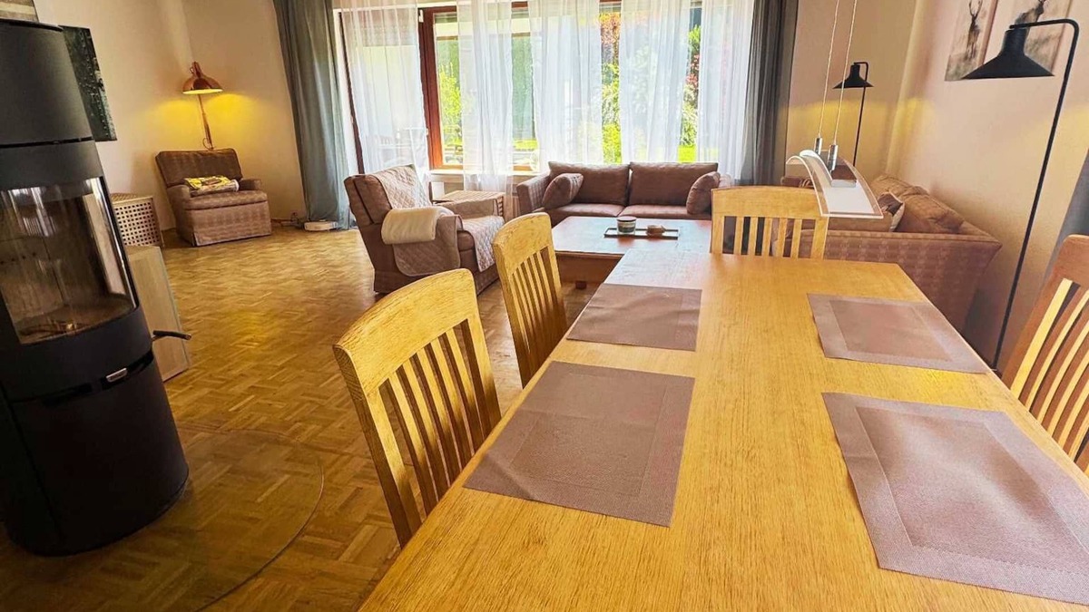 Wiesbaum Apartment | Garden Suite with Sauna, 2 fireplaces, covered terrace & pizza oven