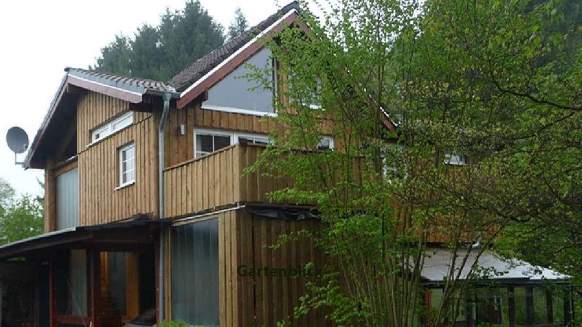 Dierdorf House | Garden View House - Garden View: 8 bed apartment