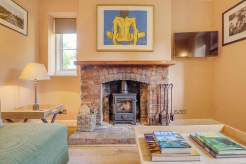 Medbourne House | Gardeners Cottage - Hot Tub Packages Available