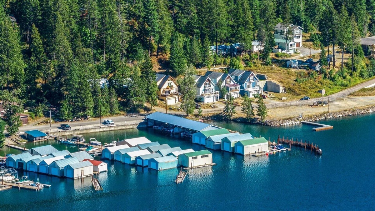 Sagle House | Garfield Bay Home | Private Boat Slip | Scenic Views