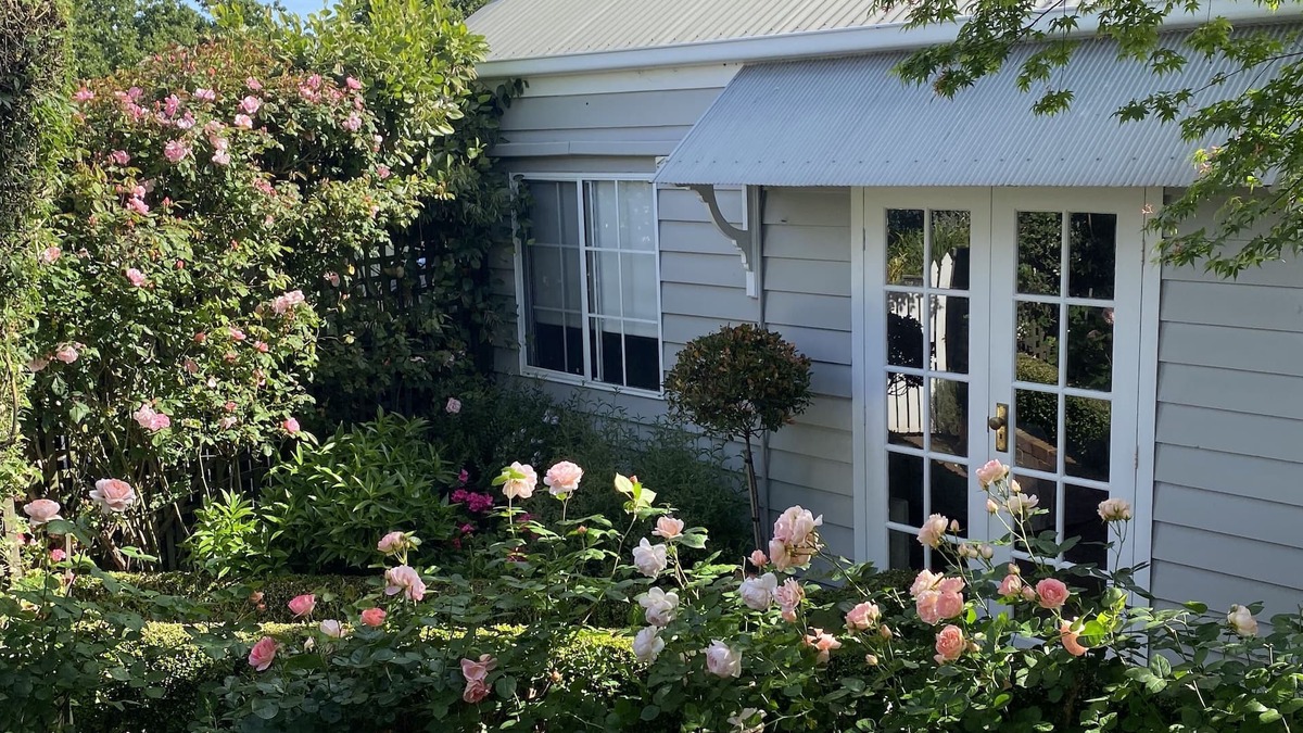 Hamilton Cottage | Garland Cottage Bed & Breakfast