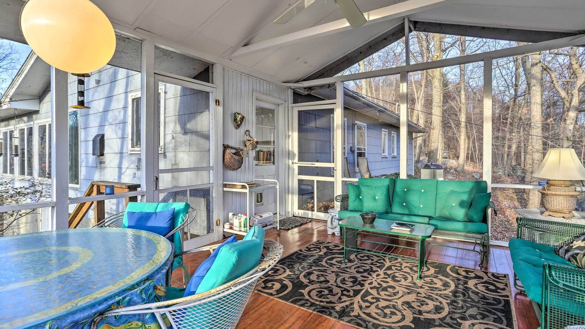 Garrison Cottage | Garrison Home, 11 Mi to Bear Mountain!