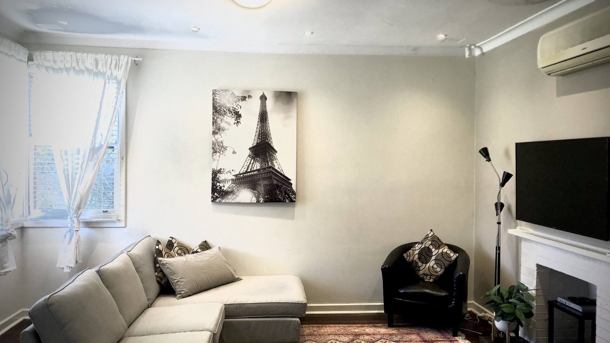 Coolbellup House | Garrys Cottage - home away from home