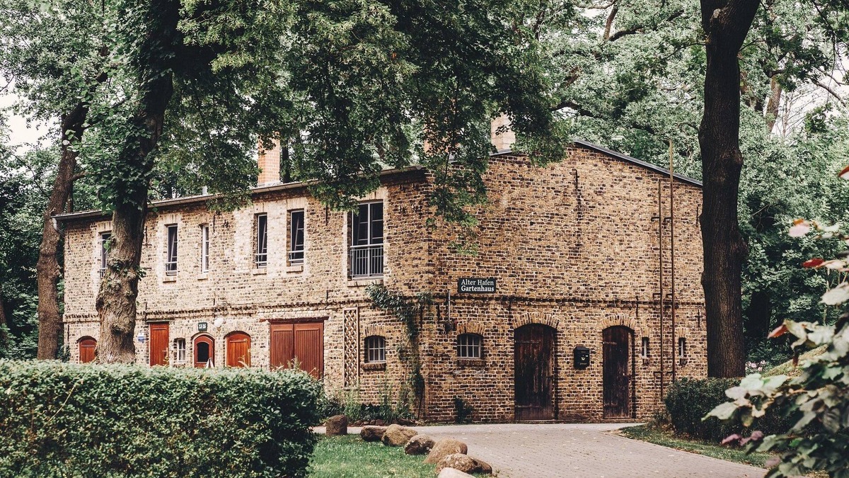 Oberhavel House | Gasthaus und Pension Alter Hafen