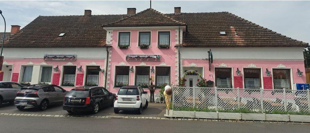 Palterndorf Hotel | Gasthaus Wildrose Zum Wehrturm
