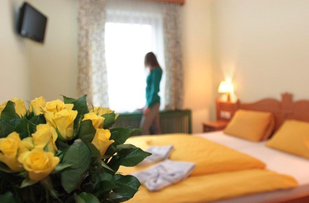 Kirchstetten Hotel | Gasthof Gnasmüller