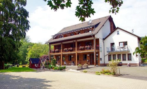 Freudenberg Hotel | Gasthof Schumacher Hotel garni