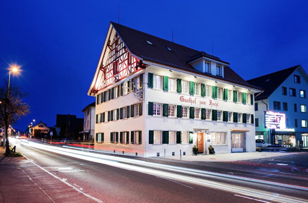 Pfaffikon District Hotel | Gasthof zum Hecht