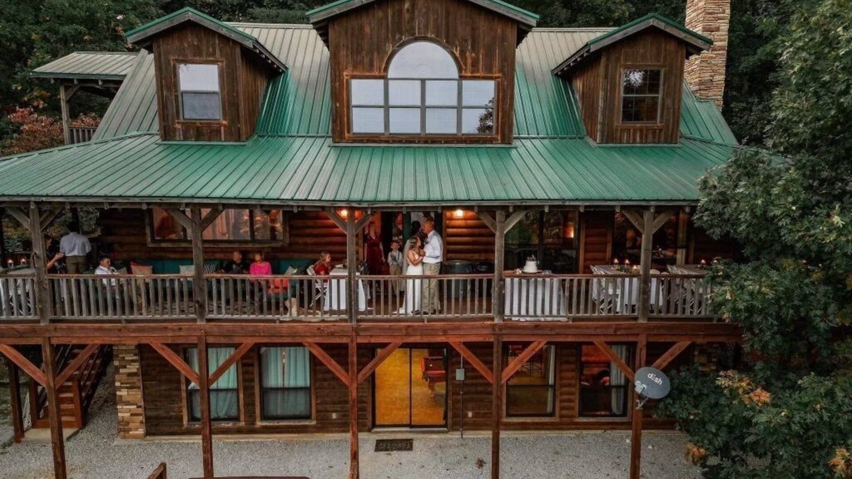 Vendor House | Gaston’s View! #Changeyourview