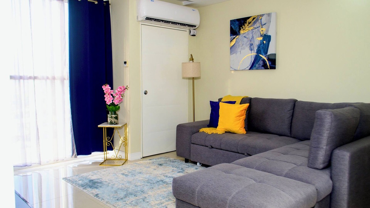 Portmore Apartment | Gated 1-bedroom Condo in Portmore with AC, WiFi, Pool, Kitchen, TV, Beach View