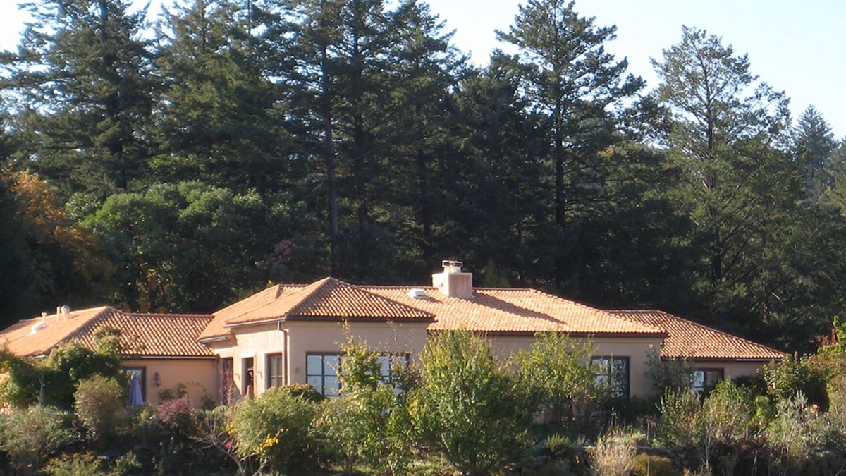 St. Helena House | Gated and private mountaintop 30-acre Vineyard Estate, Pool, Jacuzzi, Gardens