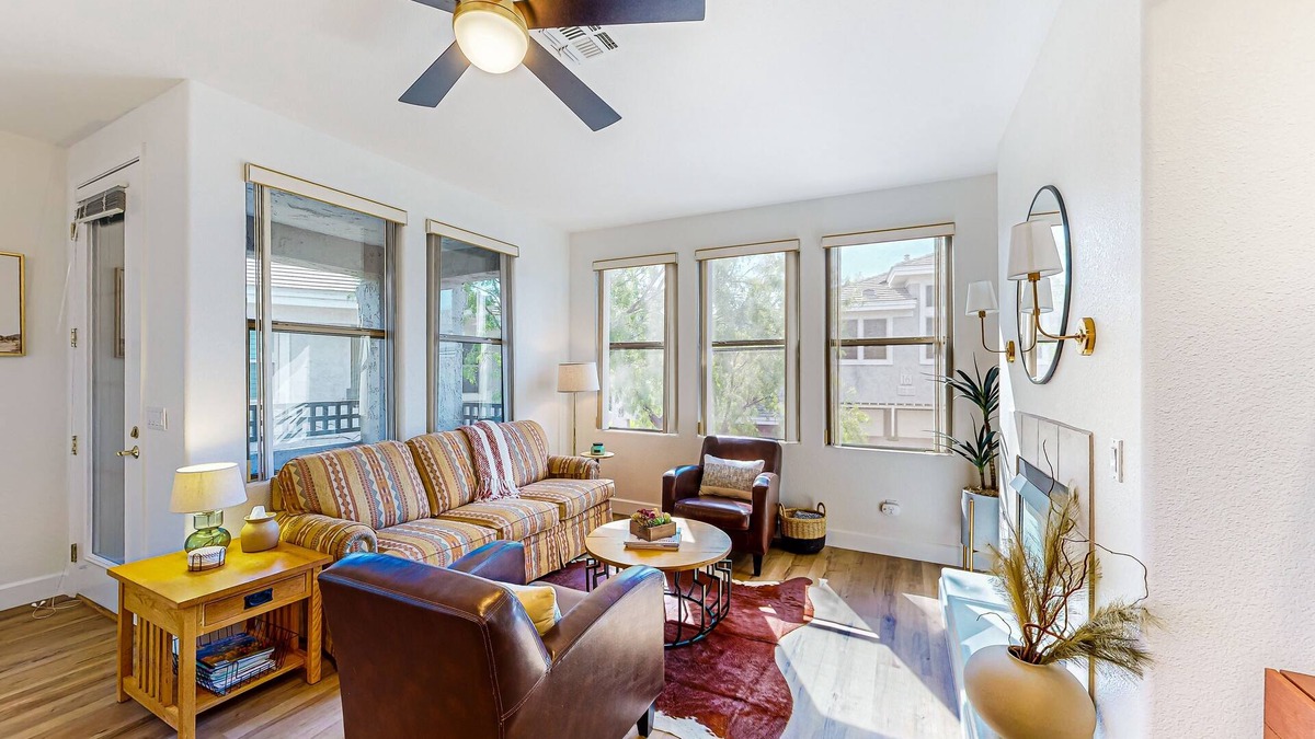 Kierland Condo | Gated community condo with pool, hot tub, gym, & private patio - near golf