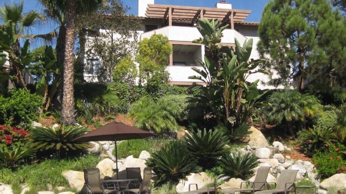 Mira Costa Condo | Gated Community, Corner unit