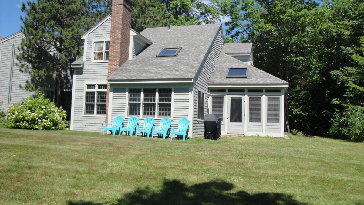 Laconia Condo | Gated Community, Lake Winnipesaukee. Lake, mountain, actities