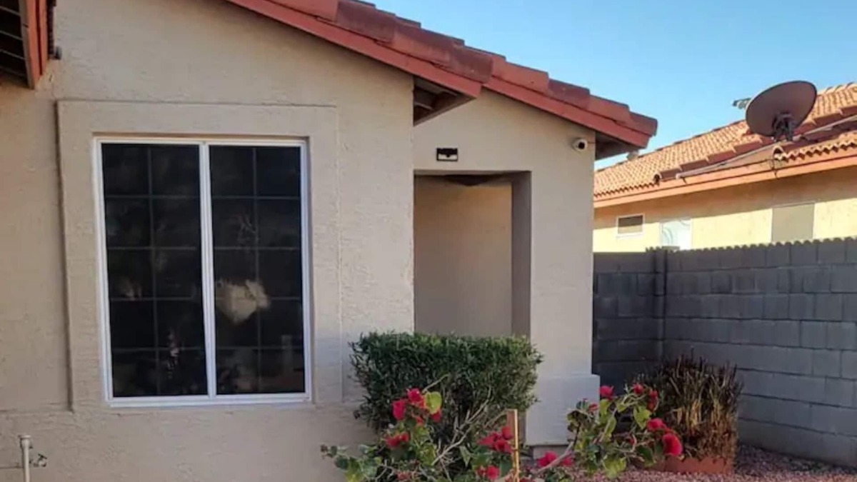 Maryvale House | Gated family-friendly 3 beds near big events venues