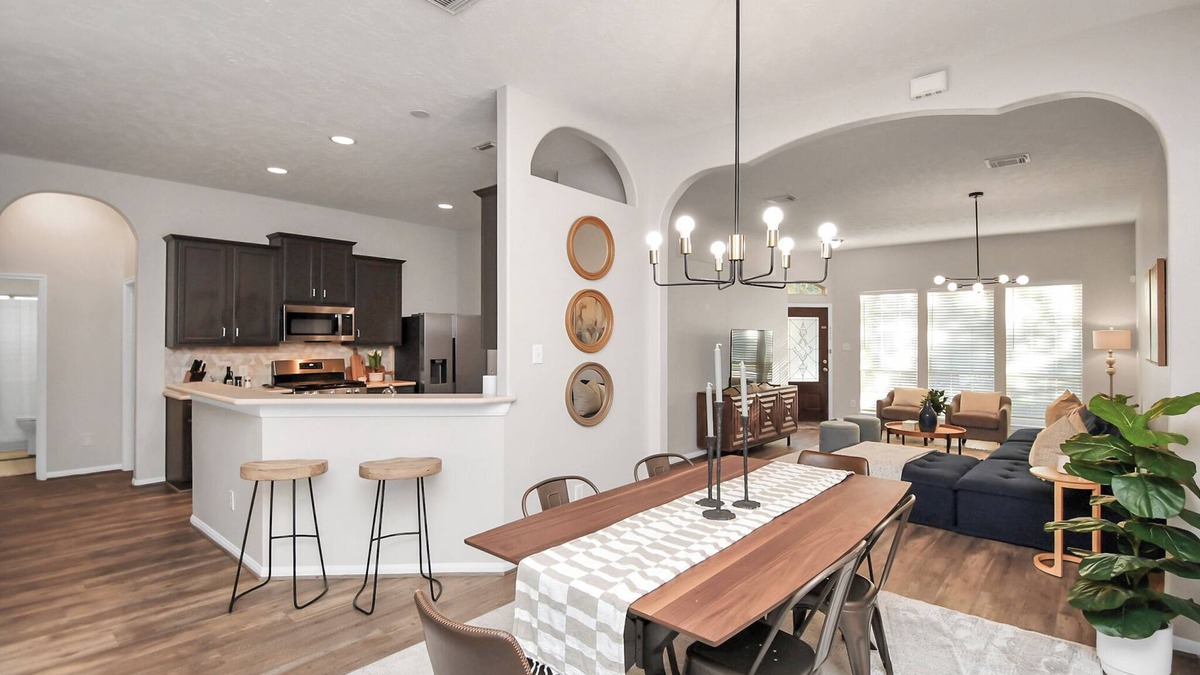 Falcon Point House | Gated Golf Course Home Near Cinco Ranch – Perfect for Remodels or Relocations!