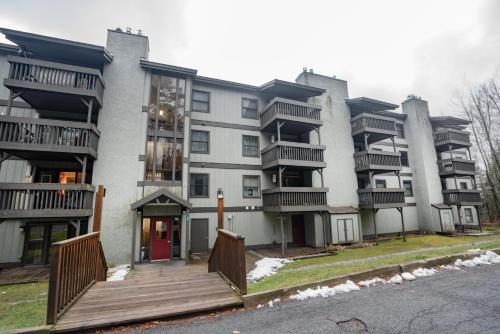 Mendon Apartment | Gateway Condominium Unit 25 Brought to you by GetAway Vacations