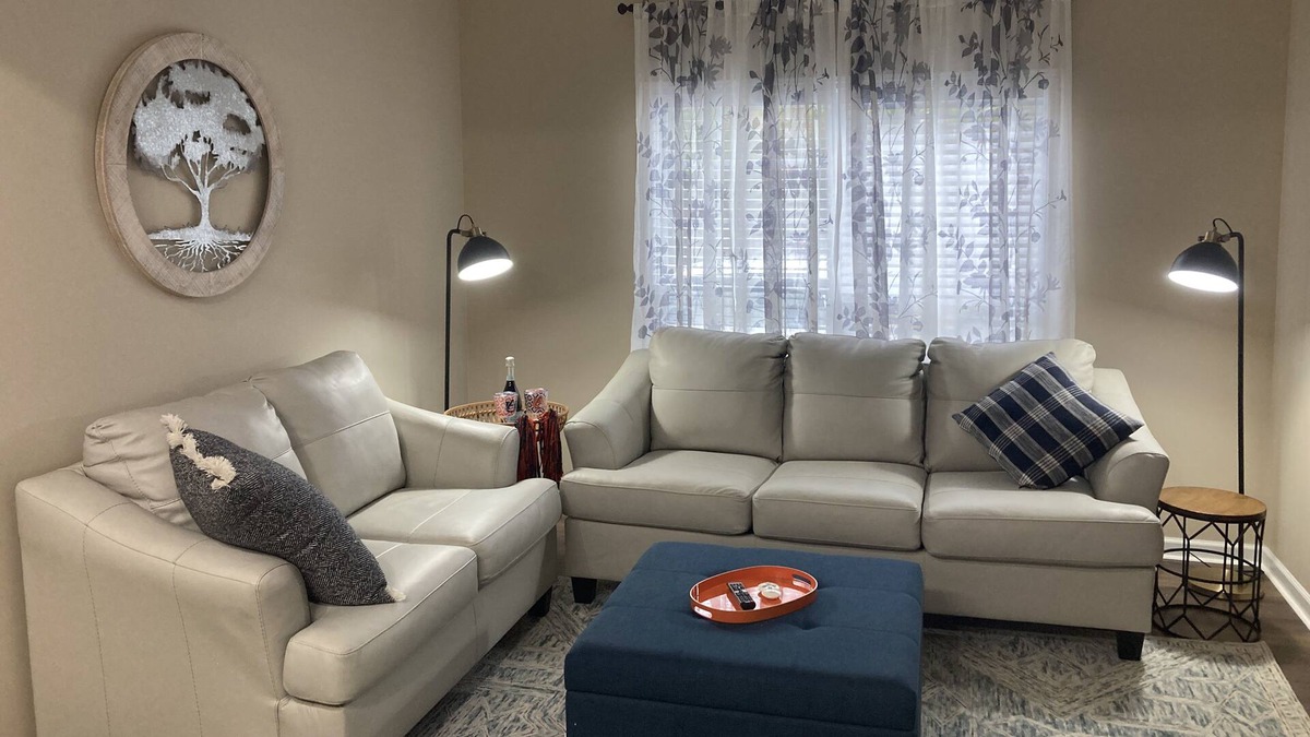 Auburn Condo | Gateway to Auburn: Book basketball, Spring Football, Grad and Camp War Eagle now