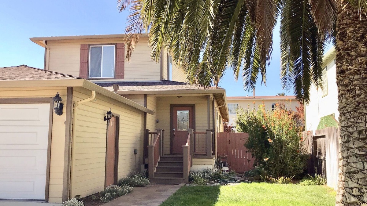 Marina House | Gateway to Monterey Peninsula, 4 Bedroom 3 Bathrooms Vacation House